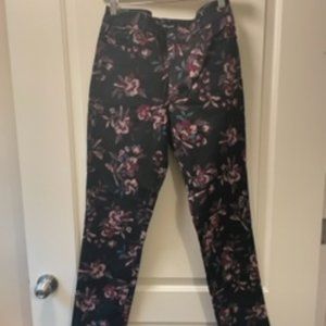 Bandolino Flower Jeans